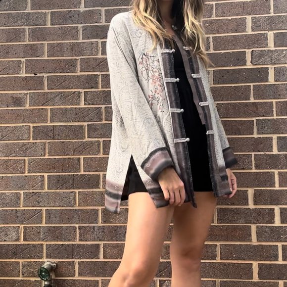 Chico's Design 100% Silk Tunic Top Asian Style Size 2 M/L - Picture 3 of 16